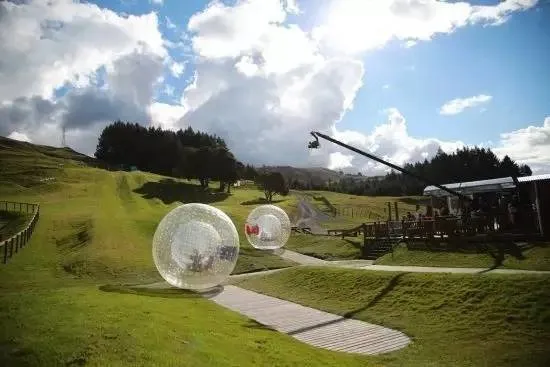 Esfera de passeio Zorb bola bola inflável Zorbing 3M ou 2.5M PVC ou TPU para neve inverno