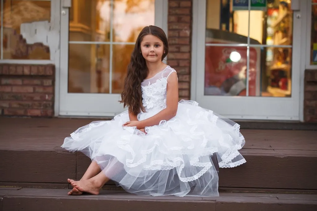 Fashion Princess Style White / Ivory Lace Flower Girl's Dresses with Flower and Ruffles Skirt Ballgown First Communion Dress Tea Length