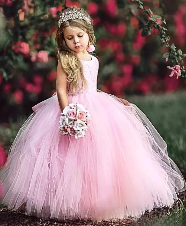 Uroczy 2018 Różowy Koronki Tulle Suknia Balowa Kwiat Girl Sukienki na ślub Dziewczyny Pageant Gown Crew Cut Out Custom Made China EN111515