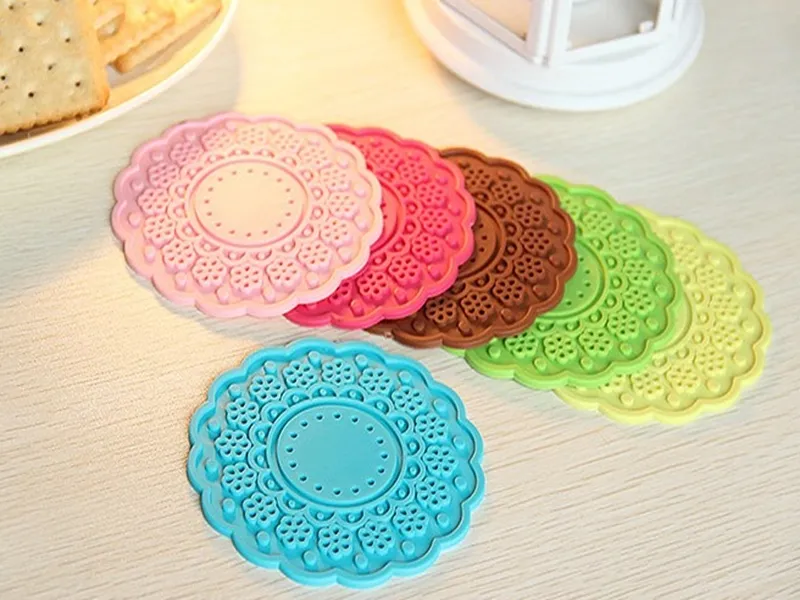 200 stks / partij Snelle verzending 10 cm Nonslip Hittebestendige Bloemen Kant Siliconen Tafel Mat Cup Coaster Pan Placemat Pad