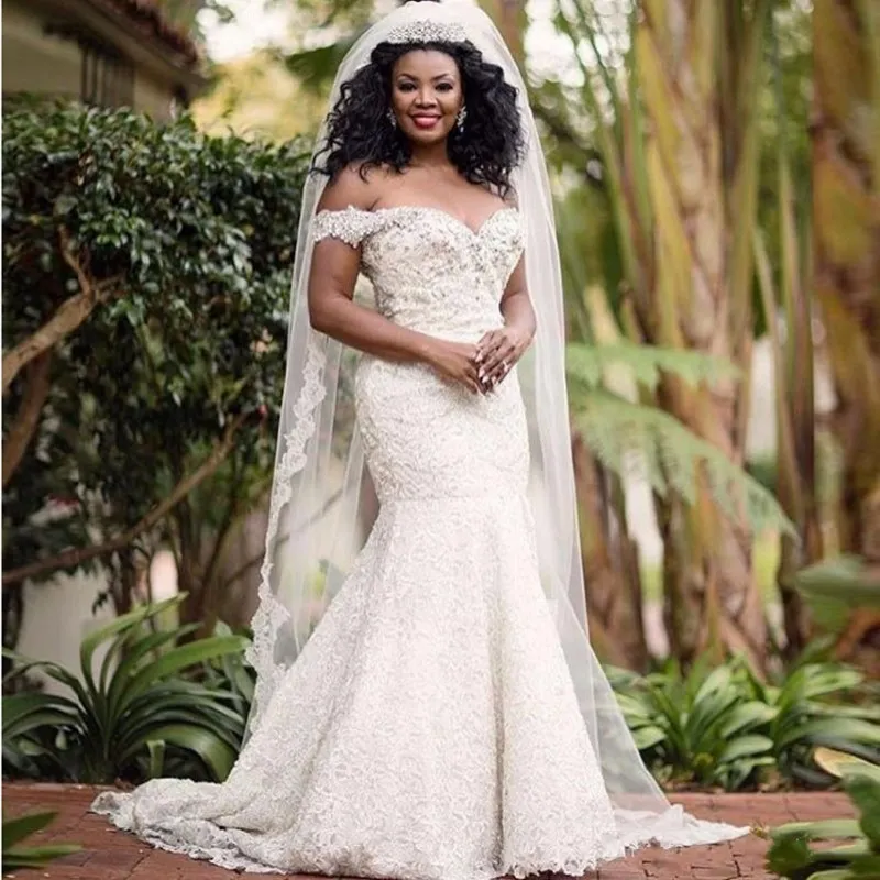 Vestidos de novia africanos de talla grande, encaje retro con cuentas fuera del hombro, vestidos de novia de sirena, vestidos de boda de tren de barrido hechos a medida