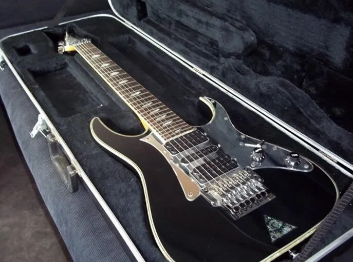 Custom Shop UV777 Universe Steve Vai 7 String Black Ltd
