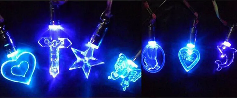 Nowość Flash LED Naszyjnik Heart Star Butterfly Wisiorek Glow W Dark Christmas Party Dekoracje prezent dla dzieci za4588