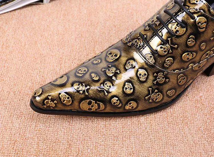 Men's Italian Style Genuine Leather Poninted toe Dress Shoes New Mens Gold Skull Printed Flat Lace-up Shoes Male Moccasins Euro Size