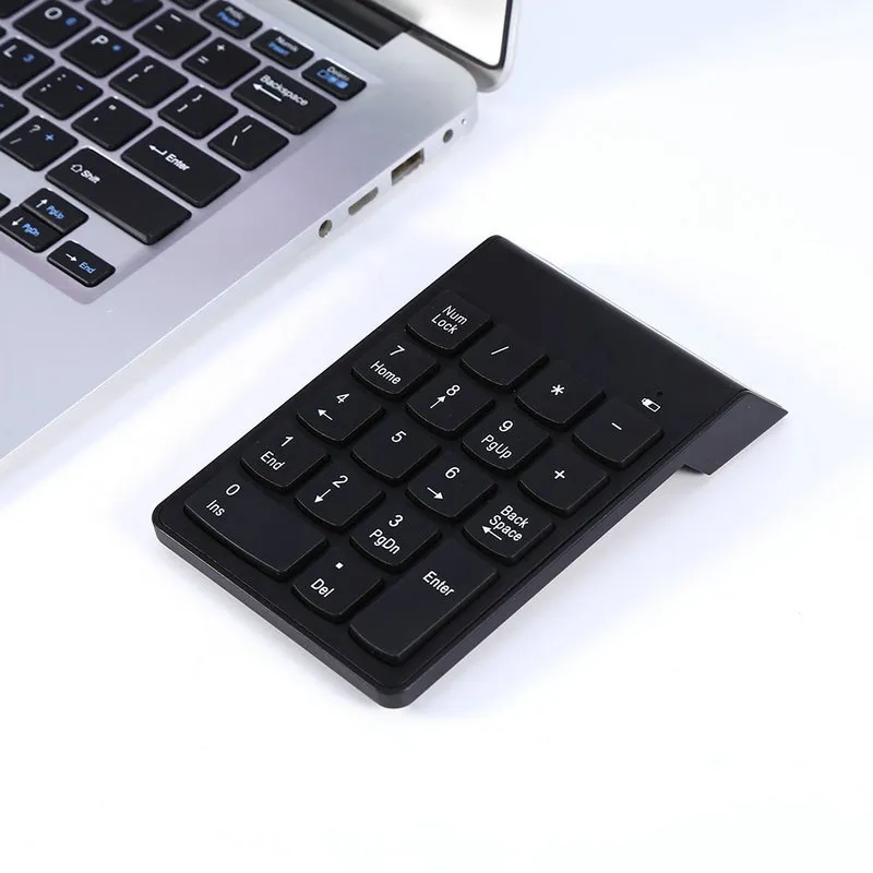 Livraison gratuite Pavé numérique Bluetooth Pavé numérique sans fil 18 touches Mini clavier numérique pour iMac / MacBook Air / Pro ordinateur portable PC portable de bureau
