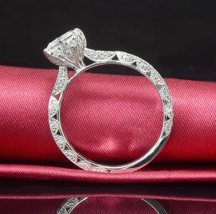 Victoria Princess Cut 1CT Luxe Sieraden 925 Sterling Zilver Wit Topaas Gesimuleerde Diamond Bruiloft Aangepaste Ringen voor Vrouwen Gift Maat 4-11