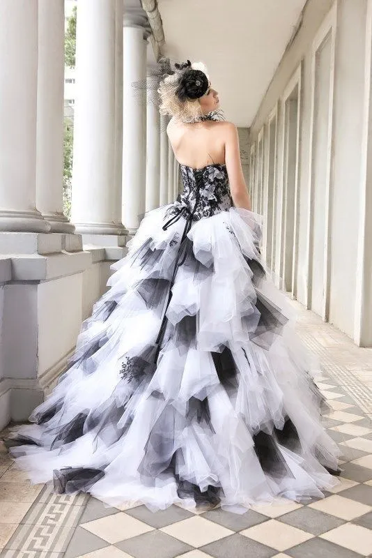 Corset Goth Wedding Dress Black and White Lace-up Back Tulle Ball Gown with  Ruffles Sweep Train from Dhgate Ball Gown Wedding Dresses - price 150.42