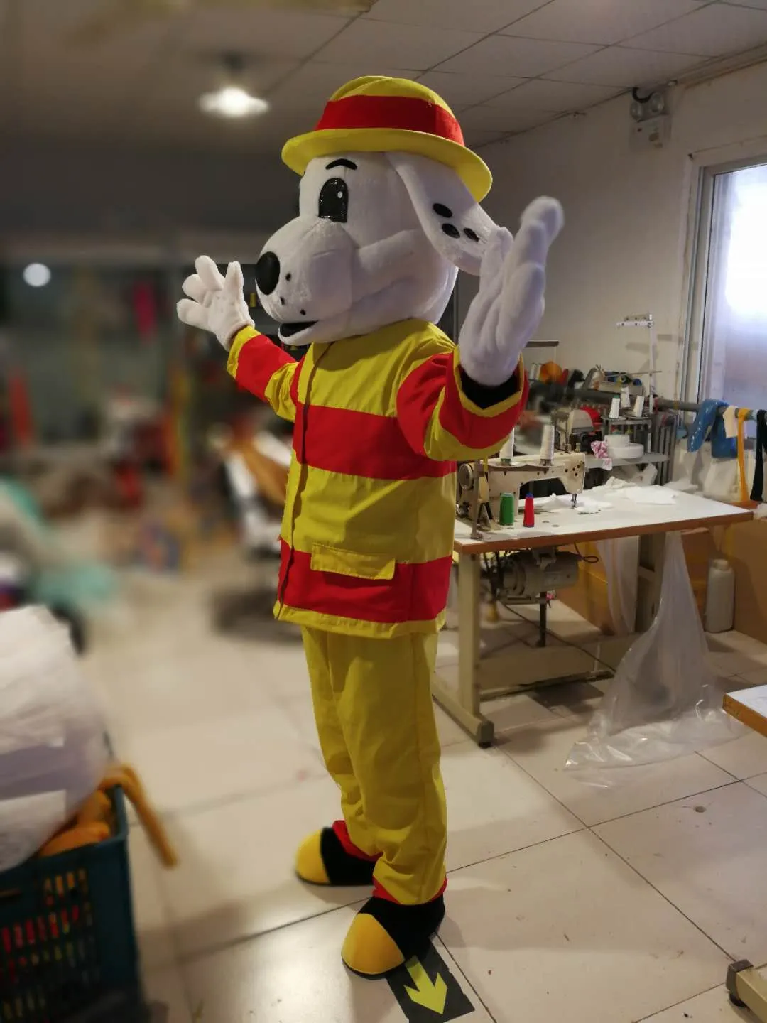 Fato de mascote bombeiro cão de fogo tamanho adulto 203 anos