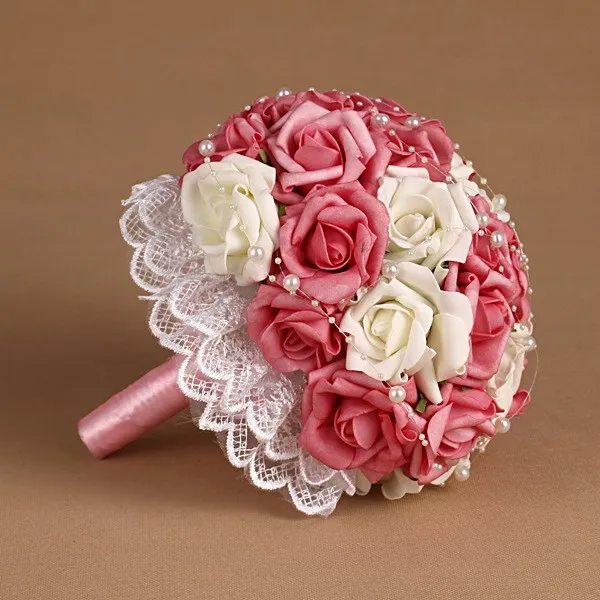 i bellissimi fiori da sposa rossi artificiali bouquet da sposa perle fiore bouquet di rose De Mariage Artificiels Rouge in magazzino