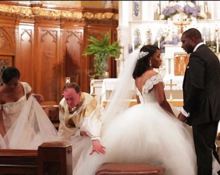 Volants à plusieurs niveaux robe de mariée organza blanc chérie Dride robes avec ceinture de perles balayage train robes de bal de mariée mancherons