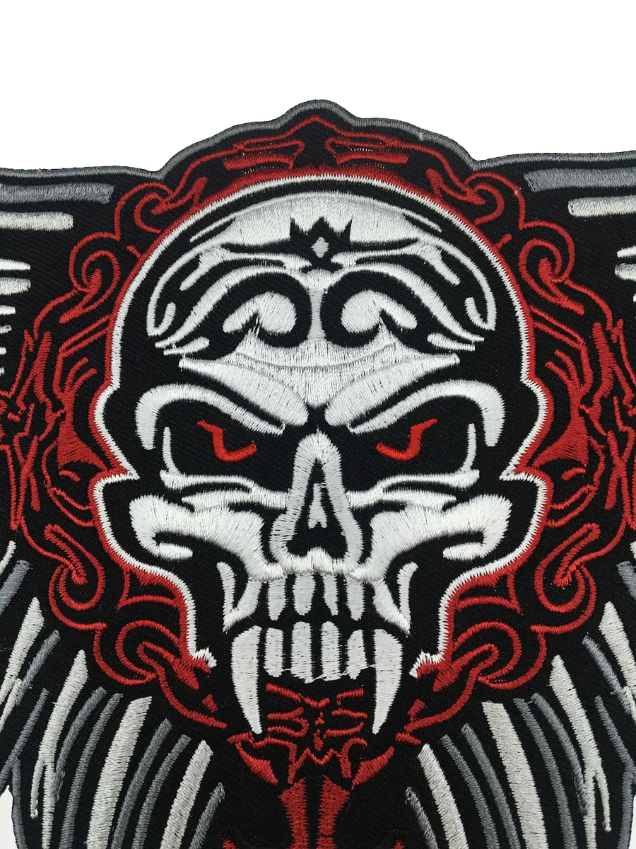 Gratis frakt Stor Skull Wings Tribal Tattoo Biker Jackor Rider Vest Embroidered Patch Iron on Sew On Jacke Brodery