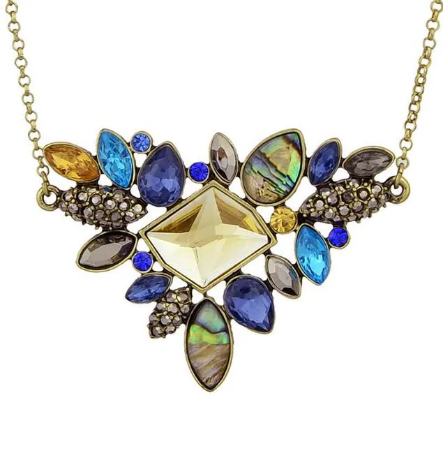 Fashion Colorful Rhinestone Boho Necklace for Women Antique Gold Plated Vintage Nature Stone Necklace Statement Jewelry for Lady Gift