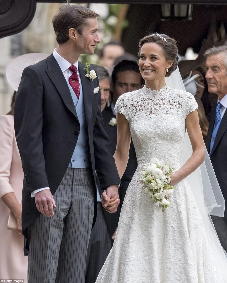 Pippa Middleton in Lace Wedding Dresses High Neck Aline Learls Gray Bust Wath With With Sleeves Chapel Bridal Orvics6597889