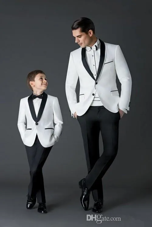 Witte bruiloft smoking suits slim fit bruidegom smoking voor mannen twee stukken groomsmen pak goedkope formele zakelijke jassen met strikje