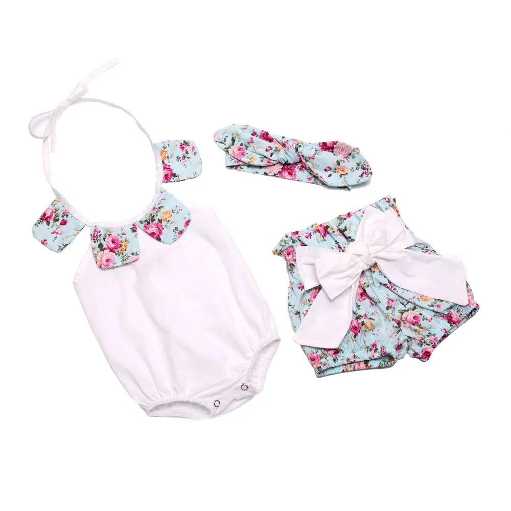 Pagliaccetto della neonata Pagliaccetti di cotone floreale petalo + Pantaloncini di bowknot + Fascia di orecchio di coniglio infantile Set tute bambini estate Tuta infantile C478