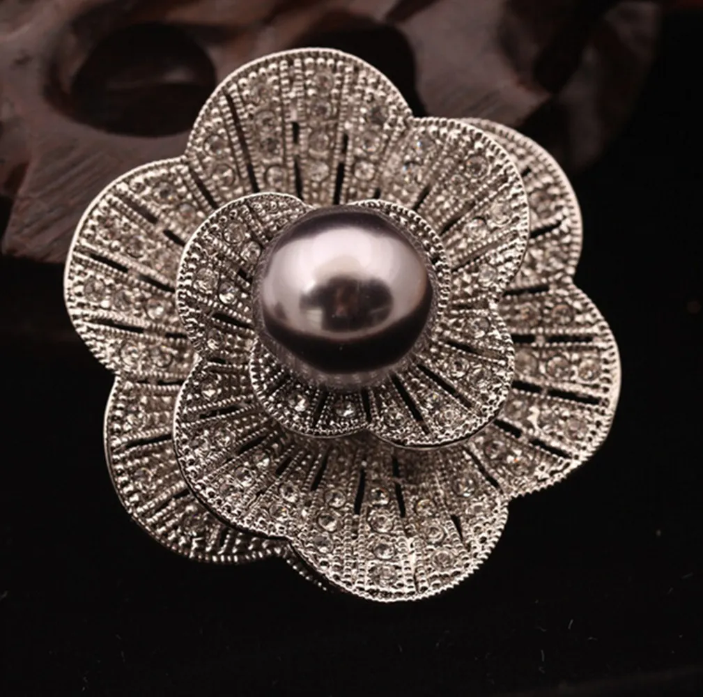 1.8 Inch Shell Pearl Flower Wedding Brooch with Clear Rhinestone Crystals Prom Party Corsages Vintage