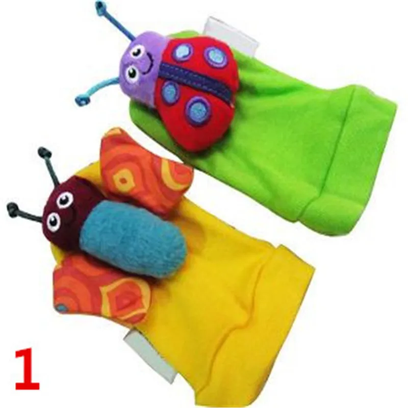 Cartoon baby wrist strap baby toy animal wrist Strap and socks set Bug Wrist Strap lovely Soft infant Toy kid380