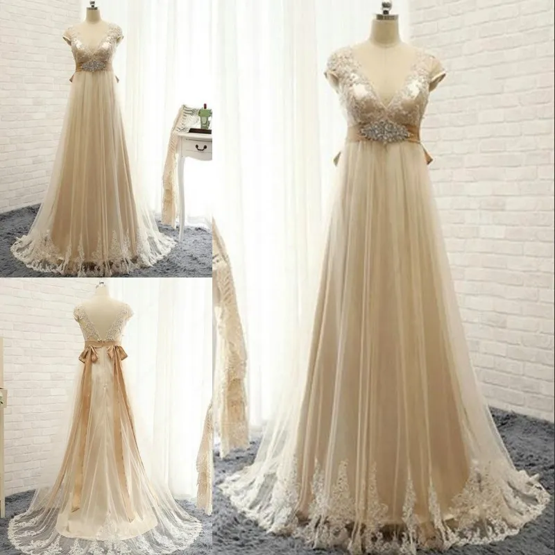 V Neck Wedding Guest Sukienki wdzięku Tulle Sweep Pociąg Druhna Suknie Koronkowe Aplikacje Zroszony Sash Wedding Party Suknie Druhna Dress