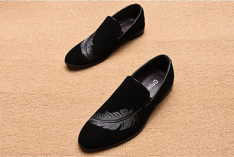 Hot sales Fashion Men Loafers Slip on Mens Shoes Casual Velvet Slippers British Dress Shoe Men`s Flats Wedding and Party Shoes M216