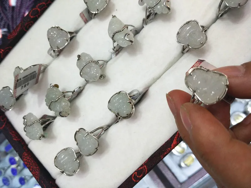 925 Sterling zilveren ring, de mythische wilde dierenring ingelegd jade witte jade boeddha.