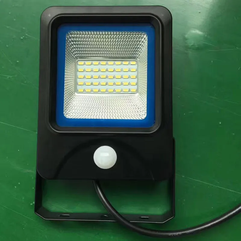 50 Вт 100 Вт 150 Вт Светодиодная лампа для наводнения ИК-датчик Прожектор Водонепроницаемый наружный ландшафтный освещение