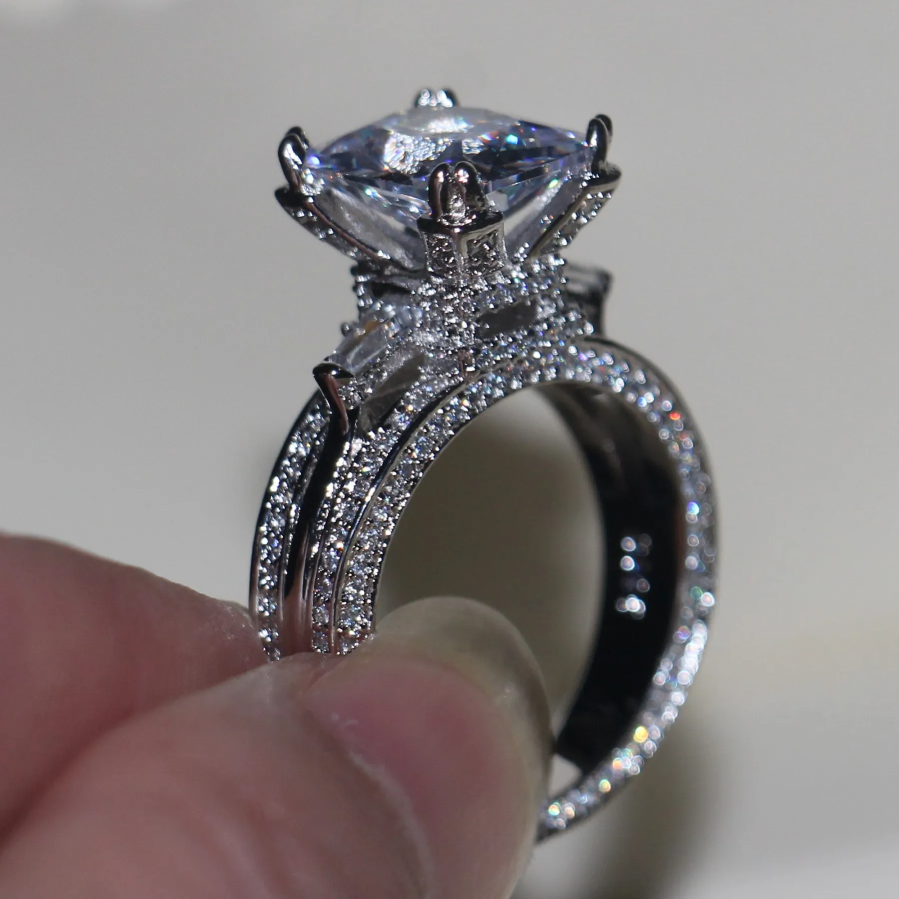 Vecalon Mujeres Big Jewelry Ring Princess Cut 10ct Diamond Stone CZ 925 Sterling Silver Compromiso Anillo de boda Regalo