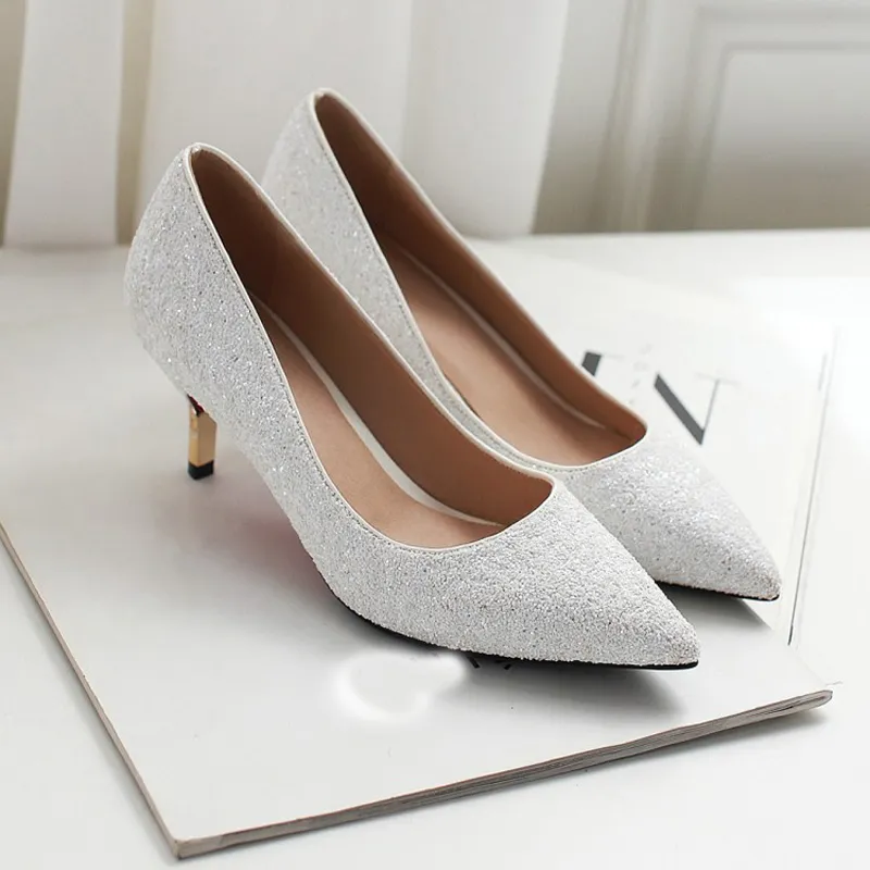 Spring Pointed Toe Women Shoes Comfortable Middle Heel White Glitter Sequined Cloth Wedding Party Shoes Bridal Pumps Plus Size