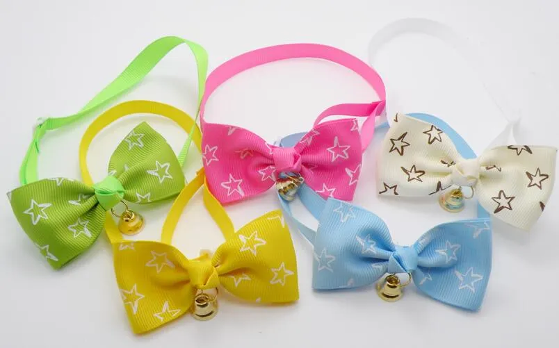 100 unids / lote Gran Moda Ropa para Perros Mascota Cachorro Gato Lindo Pajaritas Corbatas Bowknot Productos de Aseo para Perros Estilo Mixto LY03294S