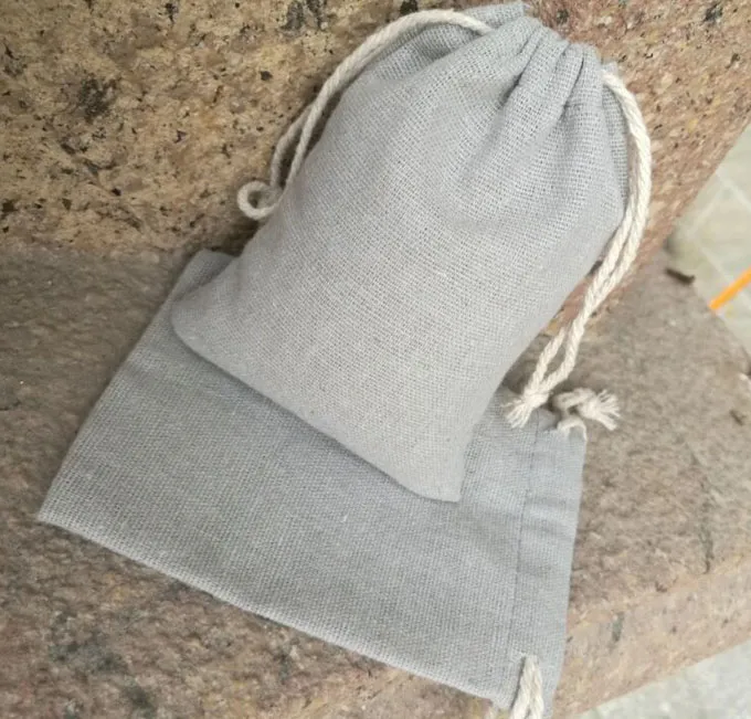 Borsa regalo in lino grigio argento 8x10cm 9x12cm 10x15cm 13x17cm da 15x20cm pacchetto di 50 pacchetti di imballaggio il trucco trucco da 50 feste