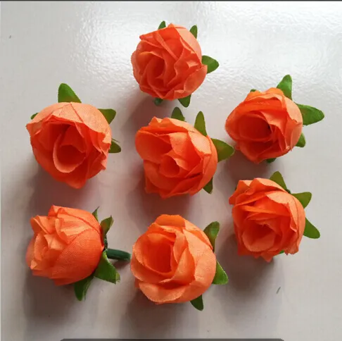 Konstgjorda blommor Heads Rosa Artificial Rose Bud Konstgjorda Blommor För Bröllopsdekorationer Julfest Silk Blommor