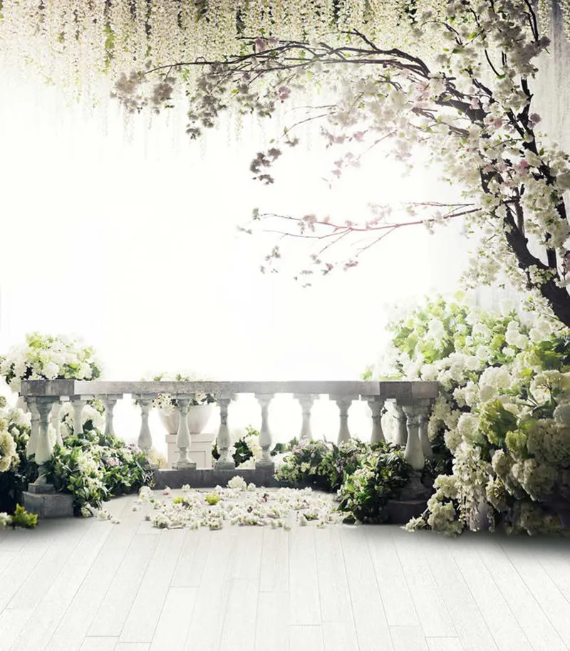 白い花の花の木のバルコニーの結婚式の写真の背景を背景に木製の床の石フェンス子供/スタジオの背景写真撮影の壁紙
