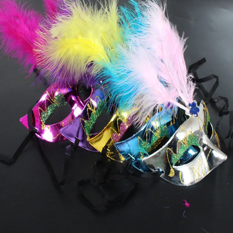 LED Butterfly Masks Sequined Party Mask Halloween Led Party Mask Adult Kids Venetian Luminous Fluff Mask Christmas Flash Masquerade Masks