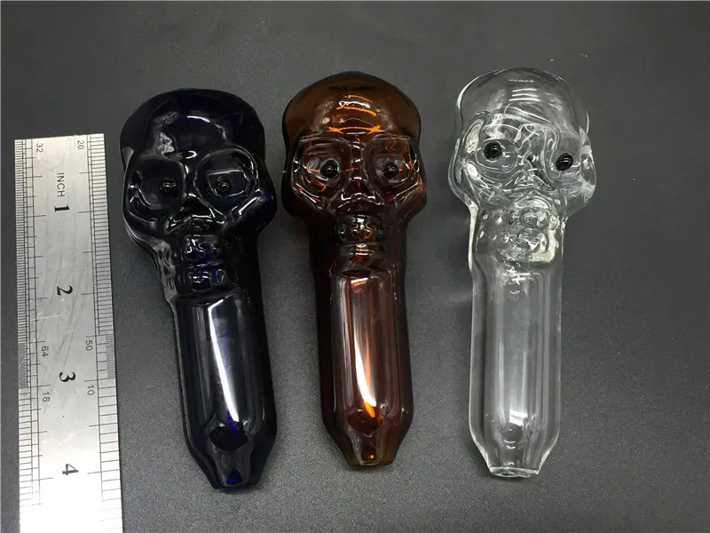 wholesale Pipas de cuchara de vidrio de calavera Pipa de vidrio de calavera para fumar pipas hechas a mano Colores con pipas de tabaco grandes y profundas para fumar