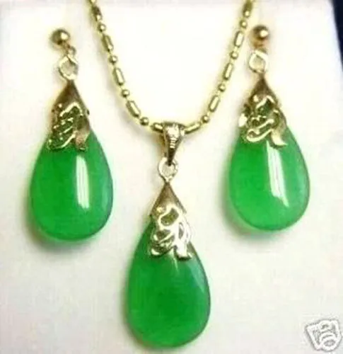 fine Jewelry green jade pendant necklace earring set