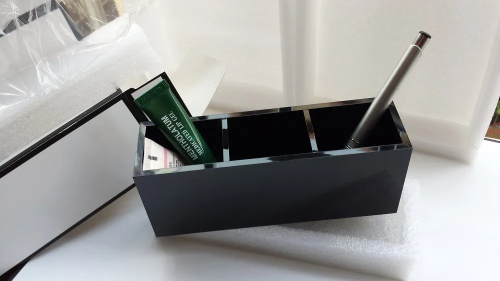 2017 caixa de maquiagem de luxo 2C caso cosmético das mulheres ferramentas de maquiagem balde de higiene 3 grade acrílico caixa de armazenamento para presente VIP