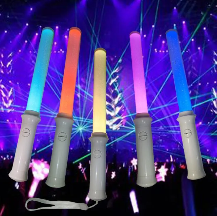 35 cm feestbenodigdheden LED Glow Stick 15 kleurverandering fel flitsende lichtstokken voor fluorescerende kampeerfestivals rave verjaardagsconcert bruiloft decor