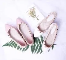 mode 2017 våren höst oxford med studs mjuka botten nitar platt häl kvinna glida på moccasins skor kvinnor ballerina