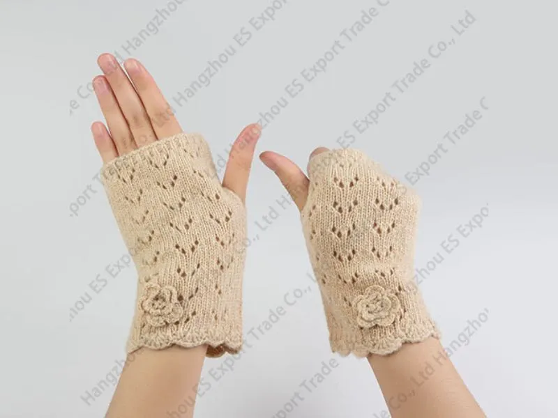 Fashion Lady Crochet Gloves Pure Handmade Sewing Hollow Warmer Half Fingers Knitted Mittens