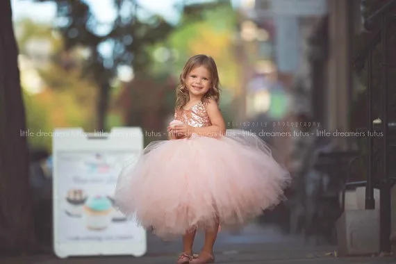 Rose Gold Cekiny Blush Tutu Flower Girls Dresses Puffy Spódnica Pełna długość Małe Toddler Infant Wedding Party Communion Forml Dress