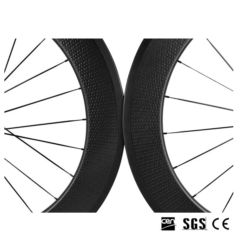 Ruote fossette in fibra di carbonio e ruote da 80 mm di profondità Cerchi in carbonio da 25 mm di larghezza Set di ruote bicicletta Ruote da ciclismo con mozzi Powerway R36