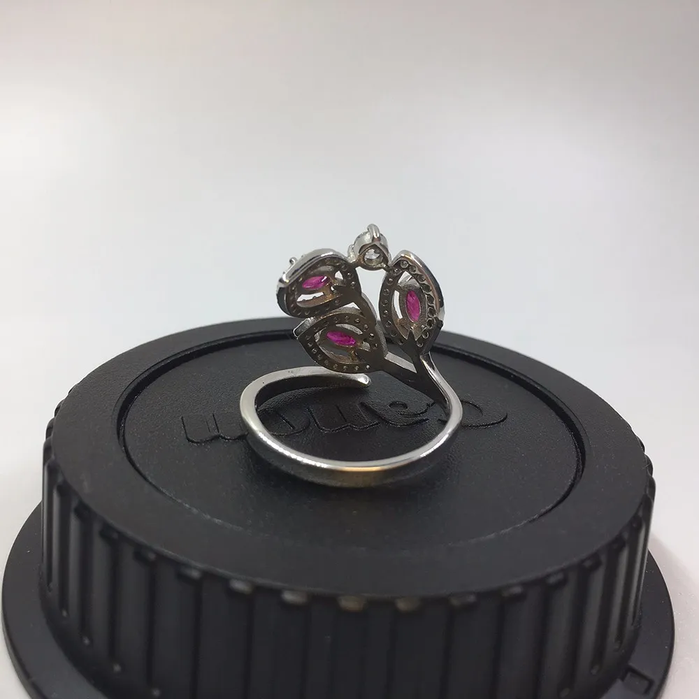 Продвижение листьев формы натуральные рубиновые кольца штампованные 925 серебро 3 шт. 3 мм * 5 мм реальная бирма рубиновая серебряная ювелирных изделий Брюшное каменное кольцо для июльского подарка