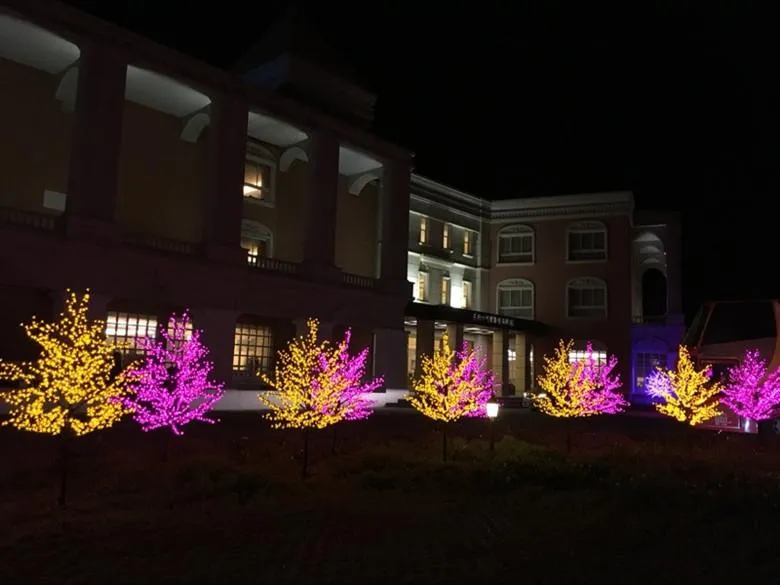 Błyszczące LED wiśniowe okwitnięcie Choinki Oświetlenie Wodoodporna Krajobraz Dekoracji Lampa na Wesele Boże Narodzenie Dostawy
