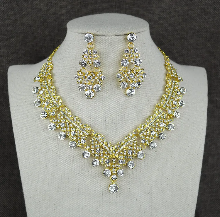 2017 Luxe Bruids Accessoires Crystal Diamond Necklace Earring Accessoires Bruiloft Sieraden Sets Goedkope Mode-sieraden Hot Koop