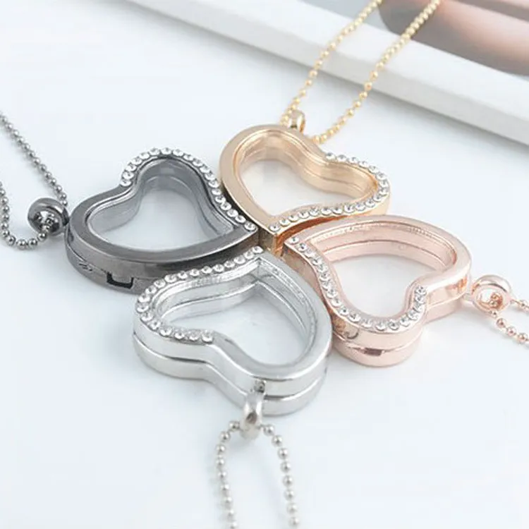 2017 New Heart Crystal Pendant Halsband Halsband Tjej