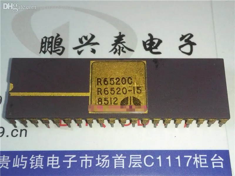 R6520C. R6520-15 / Circuiti integrati Chip Superficie dorata. Collezione di chip di interfaccia periferica vintage 6520, pacchetto ceramico dip doppio in linea a 40 pin, CDIP40/IC