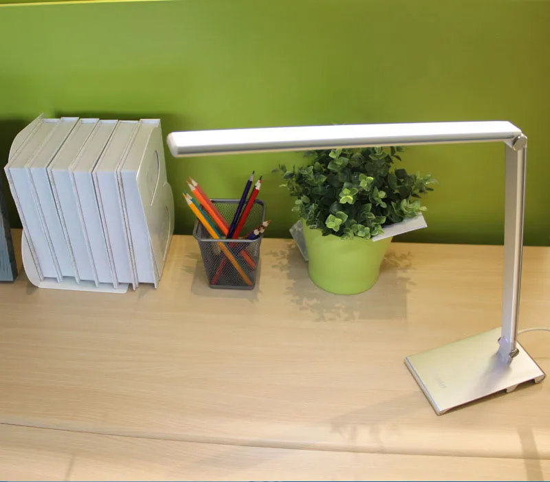 5W Cool White LED Table Reading Light Efficient Deak Taotronics Led ...