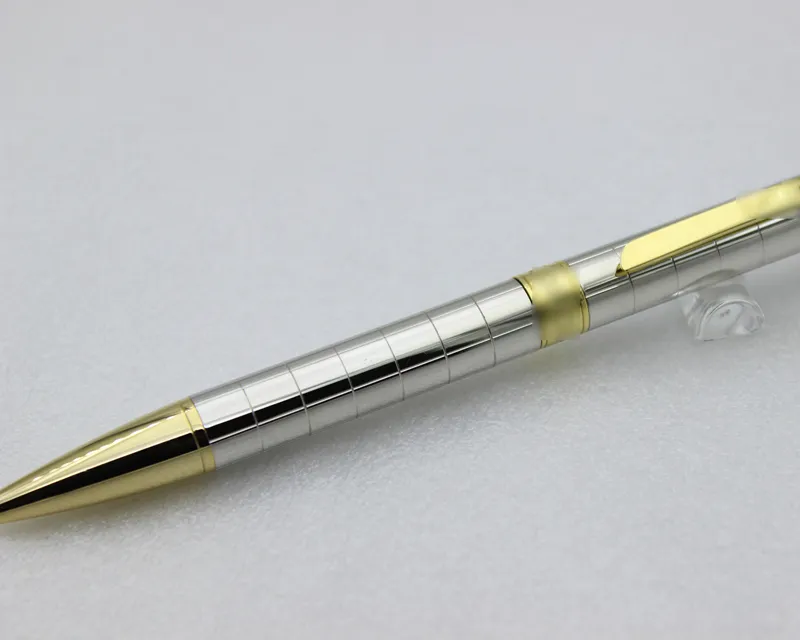 1 szt. Wysokiej jakości unikalny design luksusowy długopis, ukośne głowy metalowy styl w kratkę długopis do pisania