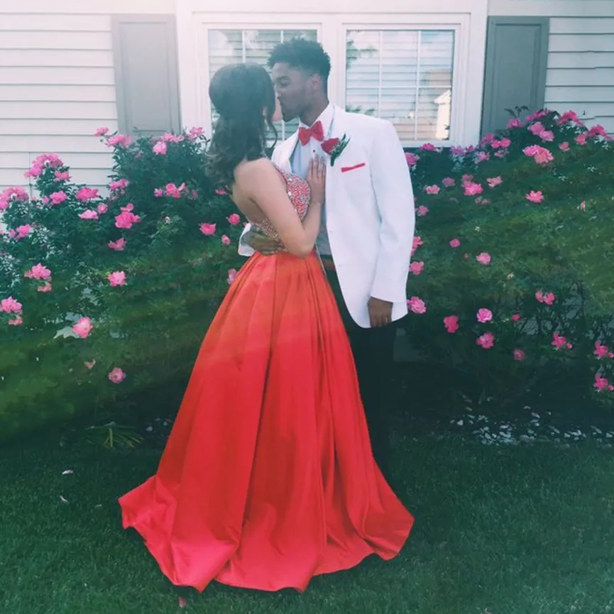 Robe Paillette Crystal Woman Prom Dress Robe De Soiree Manche Longue Rhinestone Long Sexy Halter Red Satin Prom Dress Evening From 126 86 DHgate