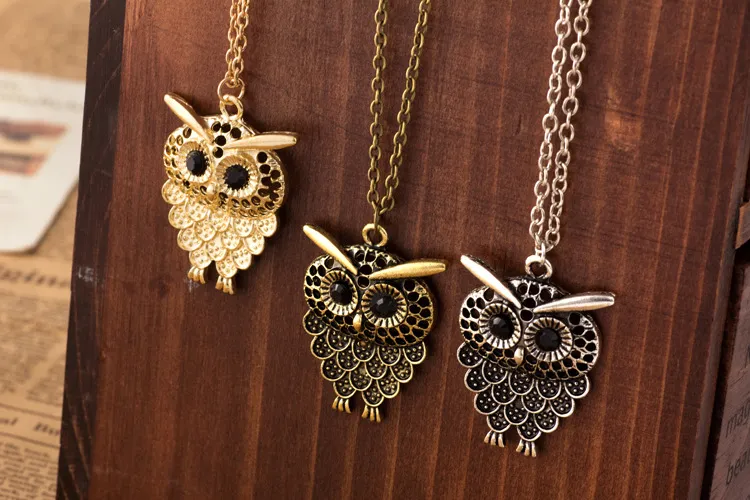 Vintage Women Owl Pendant Neclace Long Sweater Chain Smycken Golden Antik Silver Bronze Charm Mode Gratis frakt