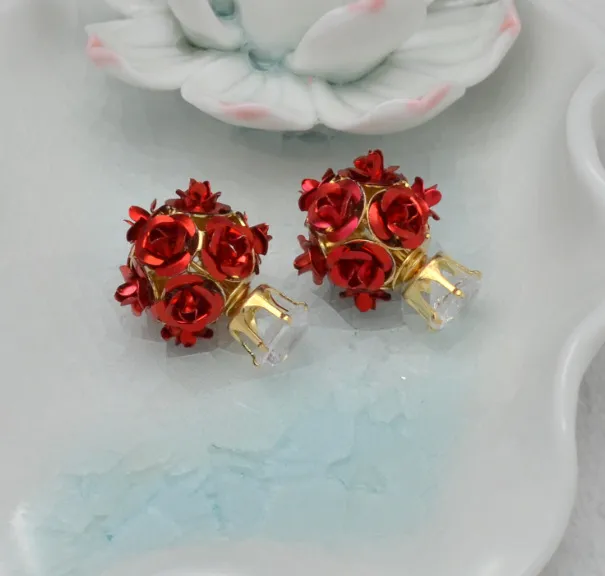 2017 Nya högkvalitativa tjocka blommaglaspärlor Studörhängen Dubbla bollörhängen för julklapp Kvinnor Korea Gummi Fashion Jewelry